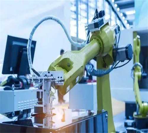 2015年国产工业机器人市场实现平稳发展——2015年上半年数据发布