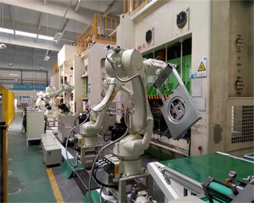 武汉重庆智能机器人激光焊接机_用工业机器人智造医药机器人